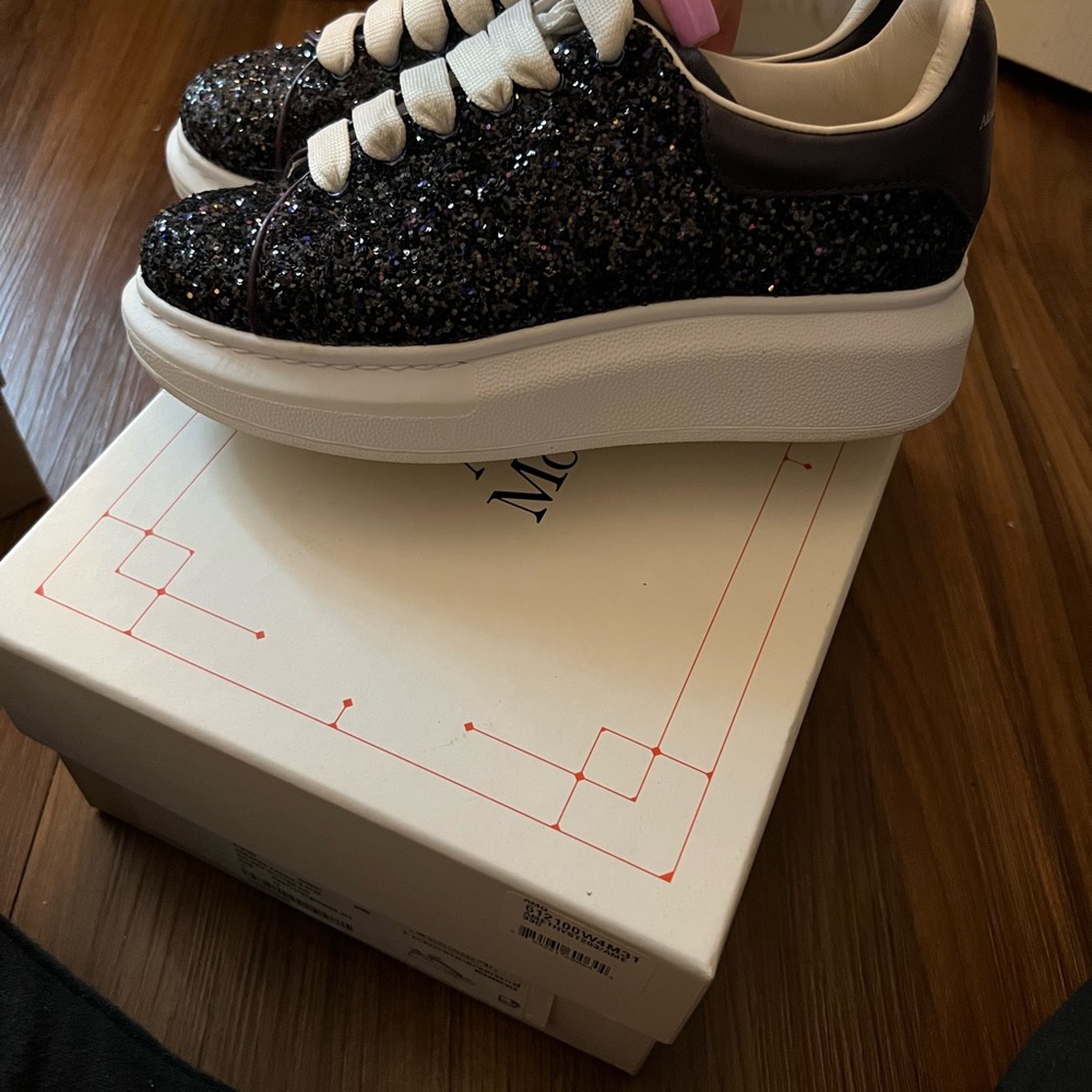 Kid Alexander McQueen sneakers